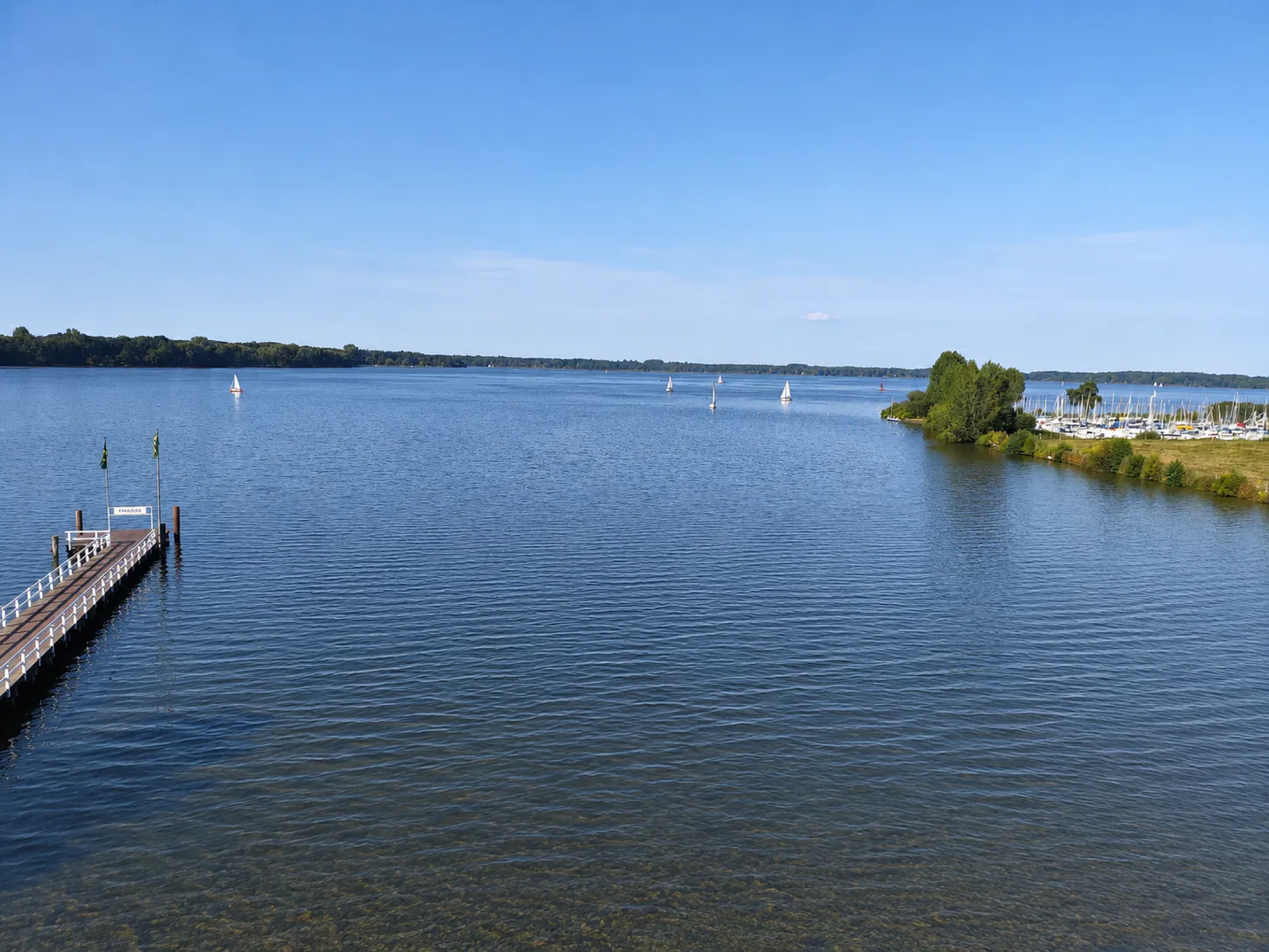 Luftbild Bad Zwischenahn mit Wohnanlage am See